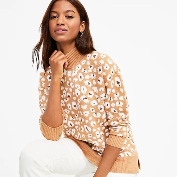 Loft Women’s Animal Print Turtleneck Sweater Tunic Size S Shimmer Cozy Comfy - Picture 2 of 11